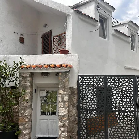 Vijugica With Balcony Apartment *