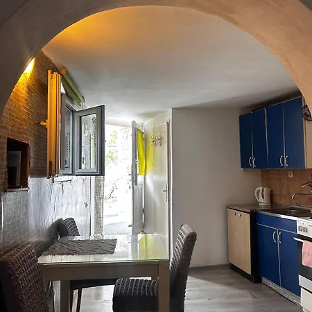 Apartment Vijugica With Balcony *